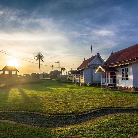 Bed and Breakfast Umbut Bayu Дунґун Екстер'єр фото